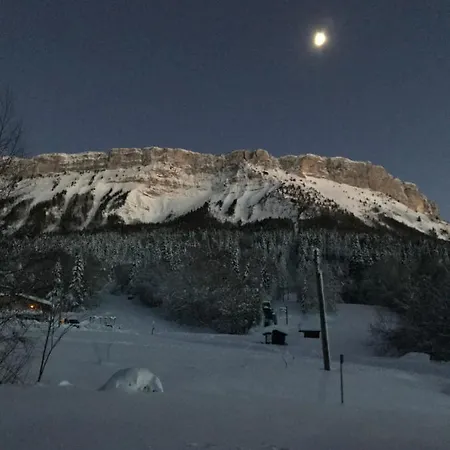 Le De Plainpalais Les Deserts (Savoie)